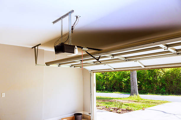 Top rated local Garage Door Panel Replacement specialists in Harvey, ND